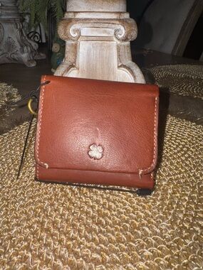 Lucky Brand Genuine Leather Compact Wallet - NWOT
